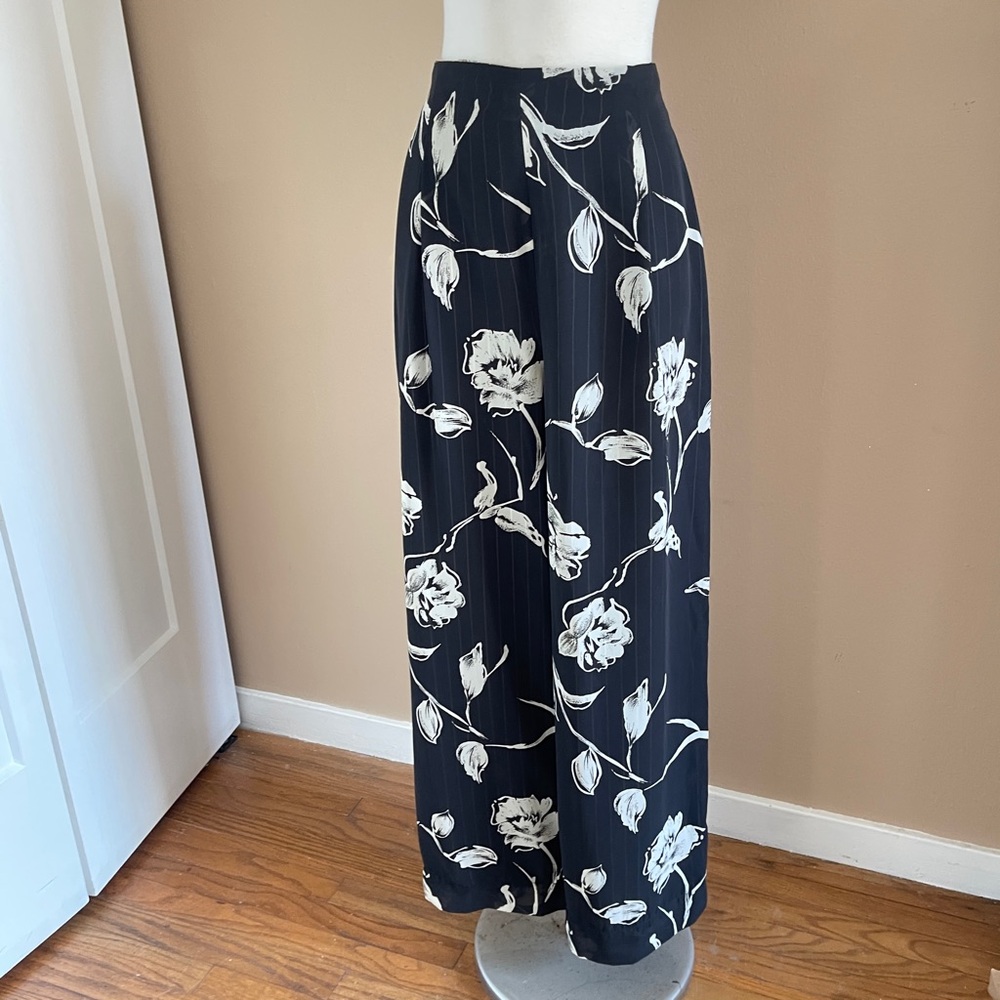 VTG Chic BlK/White Floral Wide Pants Constance Saunders Floral Wide-leg 10-TALL